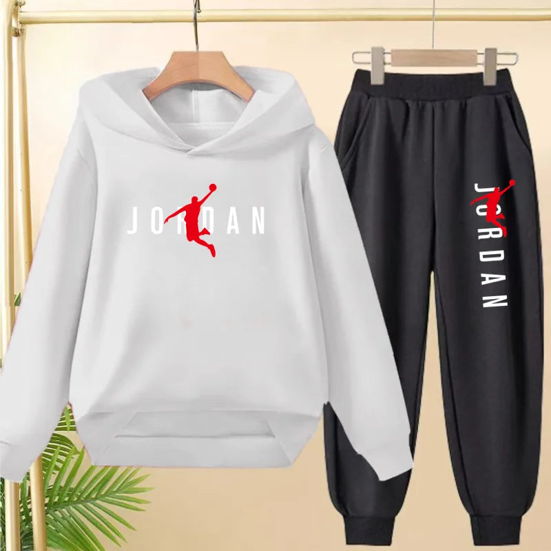 The Children's Sweatshirt L Basketball Set Is Suitable for Boys and Girls Aged 3 to 12featuring a Pullovers,hoodies and Trousers