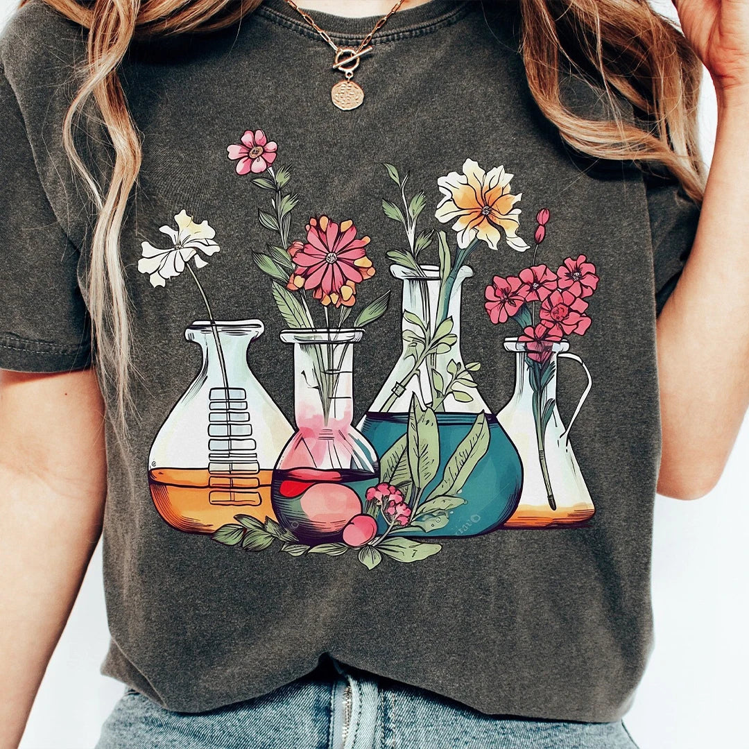 Women Vintage Oversize Cotton Round Neck Shirt Laboratory Shirt Floral Beakers Chemistry Lab Scientist Gift Biology Teacher Tee