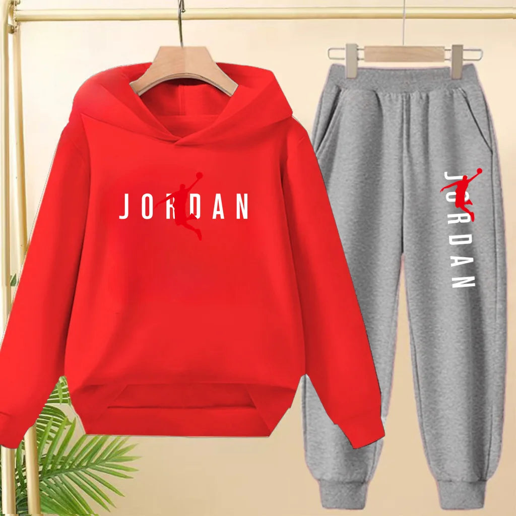 The Children's Sweatshirt L Basketball Set Is Suitable for Boys and Girls Aged 3 to 12featuring a Pullovers,hoodies and Trousers