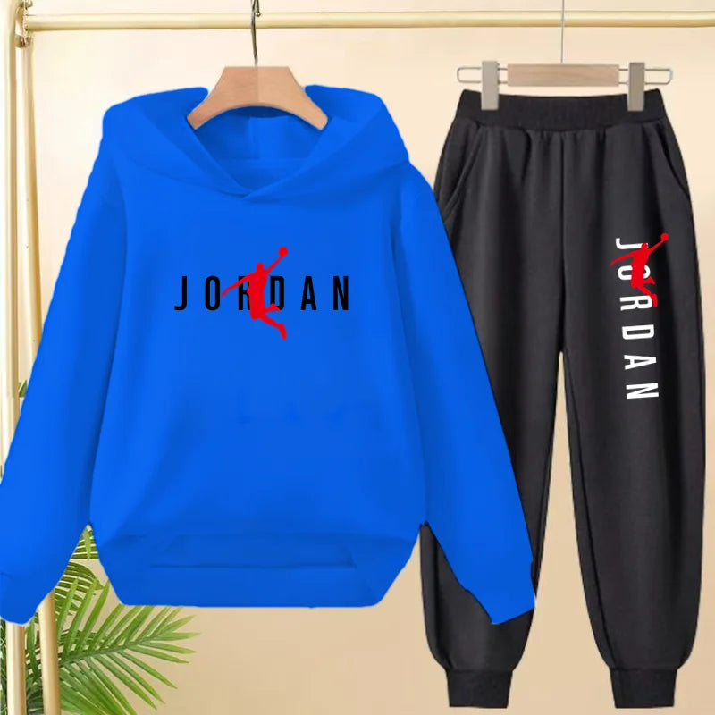 The Children's Sweatshirt L Basketball Set Is Suitable for Boys and Girls Aged 3 to 12featuring a Pullovers,hoodies and Trousers