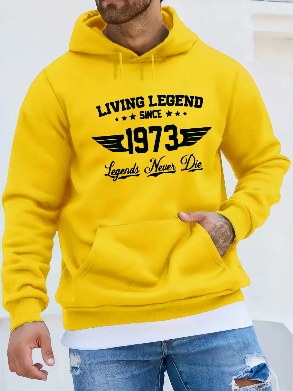 Men's autumn and winter casual fashion loose hoodie retro 1973 letter pattern printed long sleeved warm pullover sweater