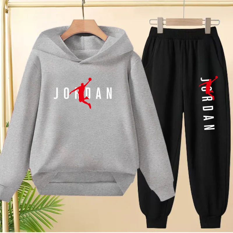The Children's Sweatshirt L Basketball Set Is Suitable for Boys and Girls Aged 3 to 12featuring a Pullovers,hoodies and Trousers