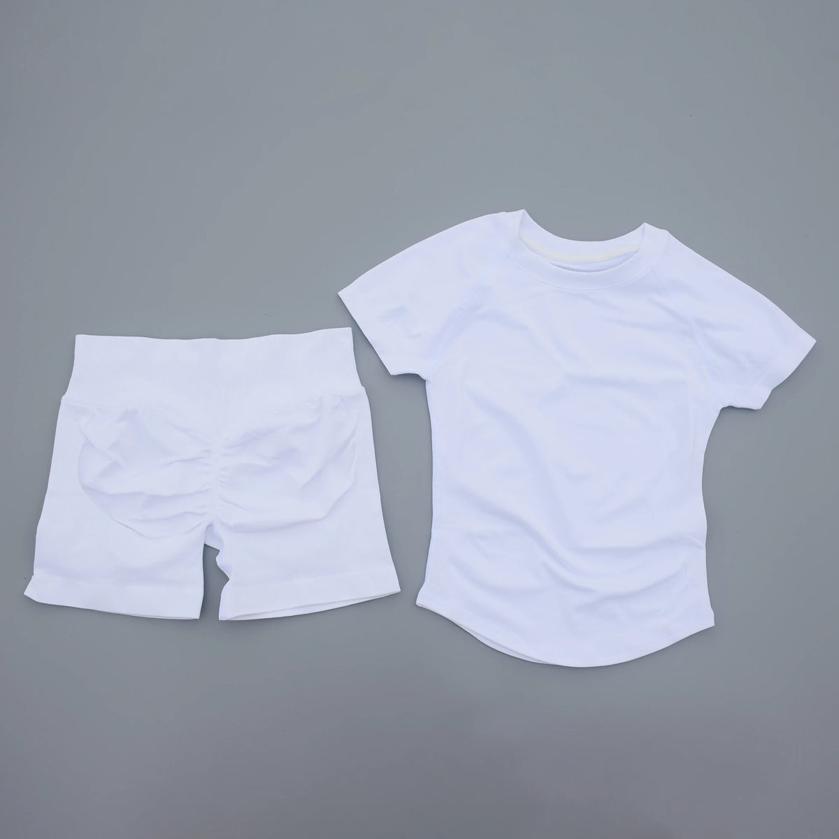 SWEAT UNDFYNE 2 Pcs Sports Gym Sets Short Sleeve Seamless Yoga Fitness Set Women Workout Running Sports Short Leggings Suit