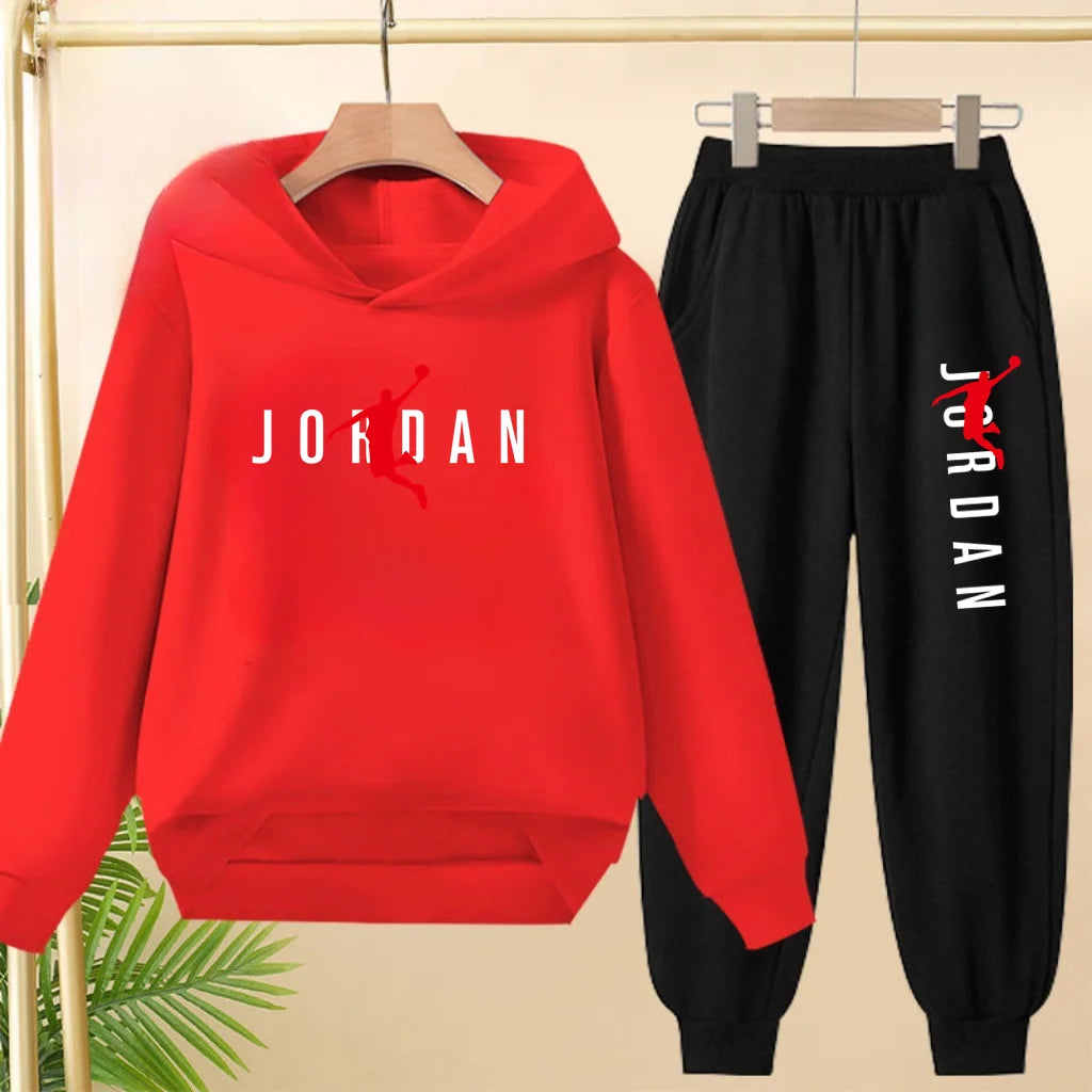 The Children's Sweatshirt L Basketball Set Is Suitable for Boys and Girls Aged 3 to 12featuring a Pullovers,hoodies and Trousers