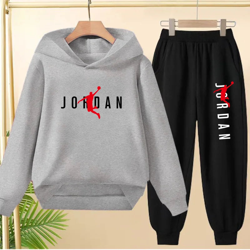 The Children's Sweatshirt L Basketball Set Is Suitable for Boys and Girls Aged 3 to 12featuring a Pullovers,hoodies and Trousers