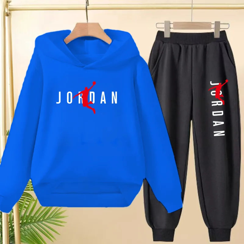 The Children's Sweatshirt L Basketball Set Is Suitable for Boys and Girls Aged 3 to 12featuring a Pullovers,hoodies and Trousers