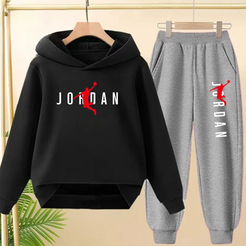 The Children's Sweatshirt L Basketball Set Is Suitable for Boys and Girls Aged 3 to 12featuring a Pullovers,hoodies and Trousers