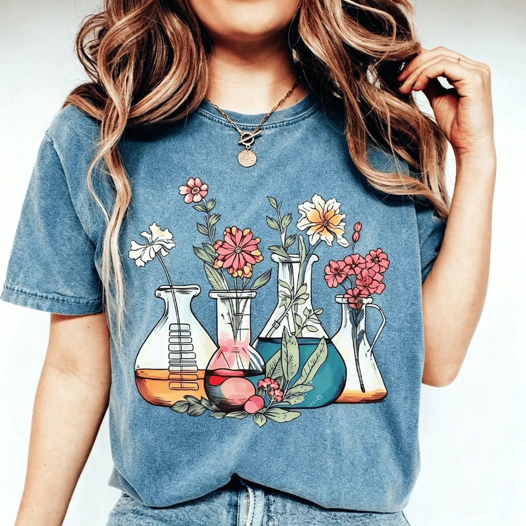 Women Vintage Oversize Cotton Round Neck Shirt Laboratory Shirt Floral Beakers Chemistry Lab Scientist Gift Biology Teacher Tee