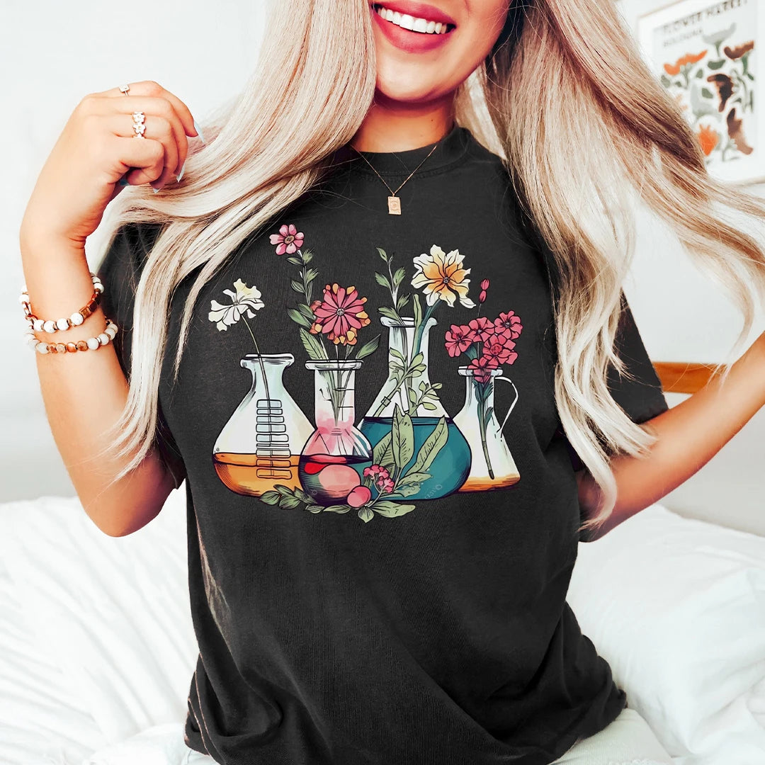 Women Vintage Oversize Cotton Round Neck Shirt Laboratory Shirt Floral Beakers Chemistry Lab Scientist Gift Biology Teacher Tee