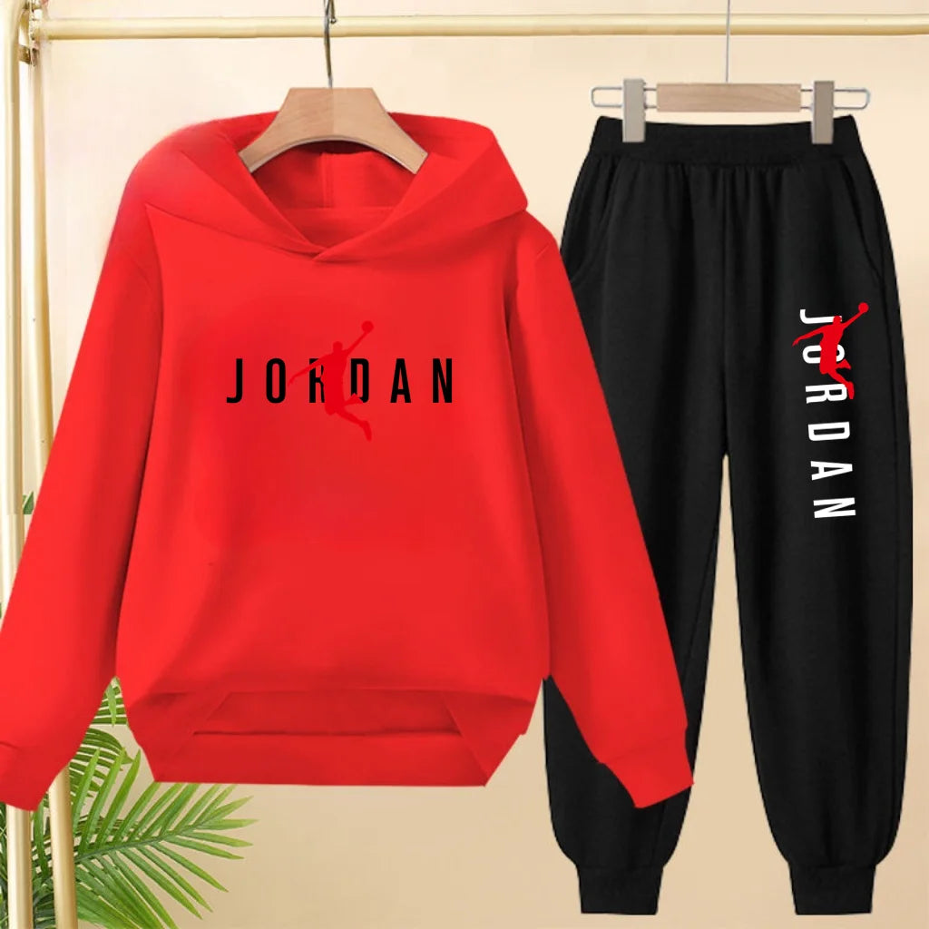 The Children's Sweatshirt L Basketball Set Is Suitable for Boys and Girls Aged 3 to 12featuring a Pullovers,hoodies and Trousers