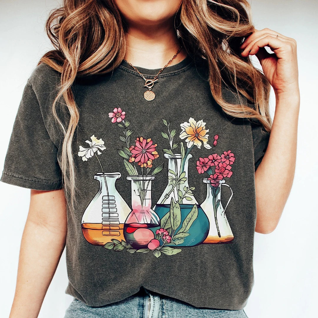 Women Vintage Oversize Cotton Round Neck Shirt Laboratory Shirt Floral Beakers Chemistry Lab Scientist Gift Biology Teacher Tee