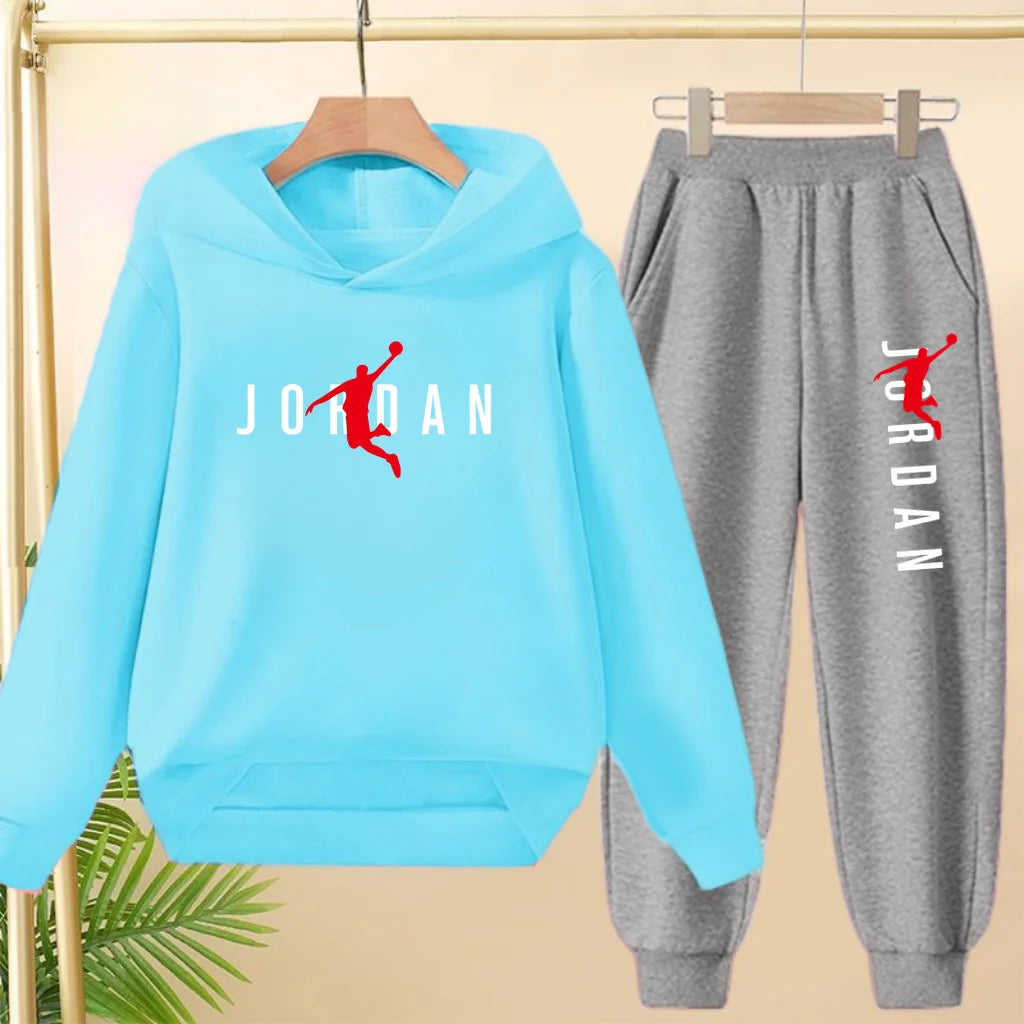 The Children's Sweatshirt L Basketball Set Is Suitable for Boys and Girls Aged 3 to 12featuring a Pullovers,hoodies and Trousers